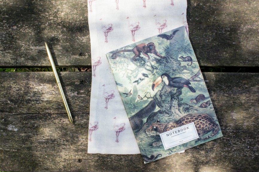 A la notebook animal 1200x797