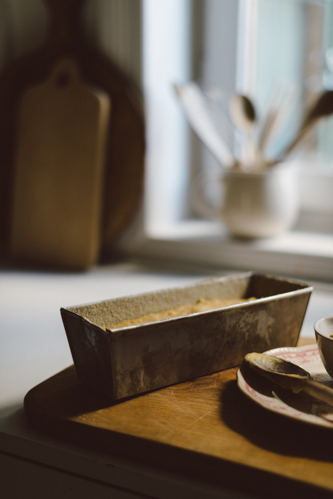 Banankaka och en ny kokbok 8 Banana cake by Babes in Boyland