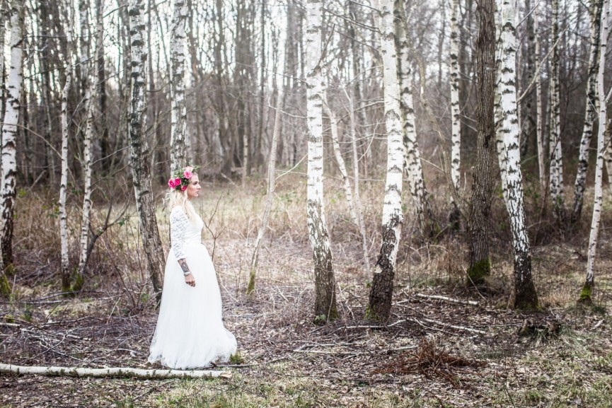 På tåget med sia 10 tekla dresses web februari--17