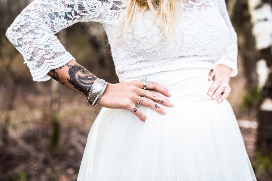 På tåget med sia 11 tekla dresses web februari--18