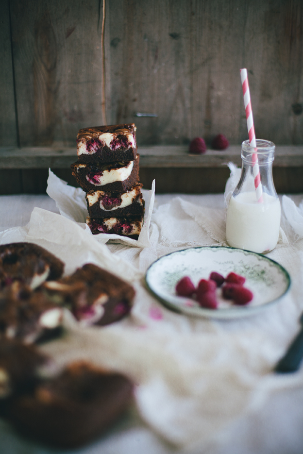 7871401000 e51fcaec2d o Raspberry cheesecake brownie