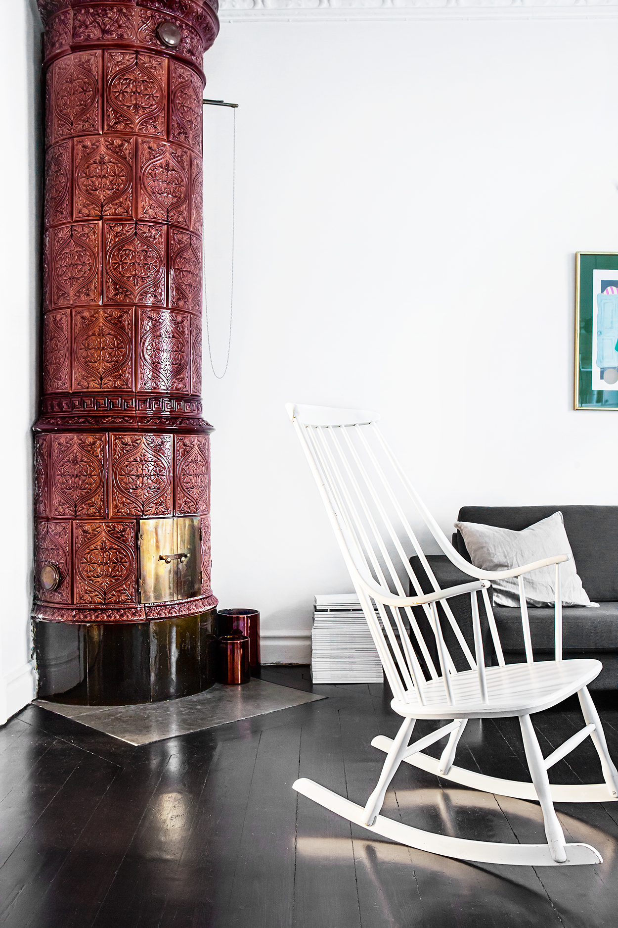 Kakelugnar och mörkt trägolv 3 Fantastic Frank, photo Anna Malmberg