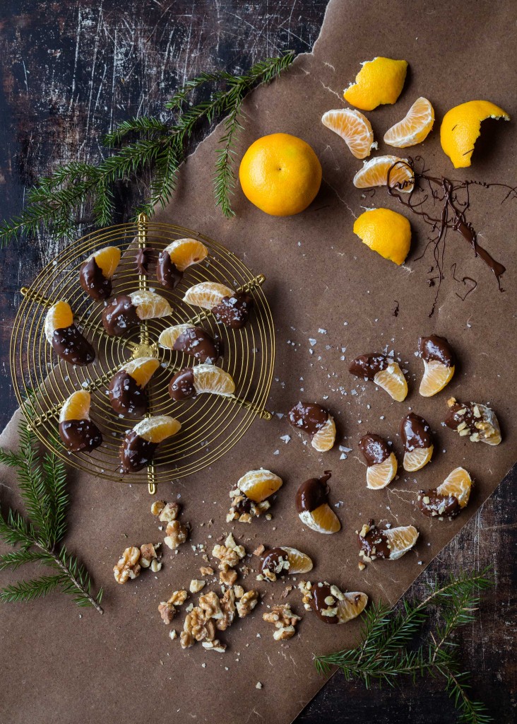 Julgodis: chokladdoppade clementiner med havssalt och valnötter 5 LL-clementin-007_webb