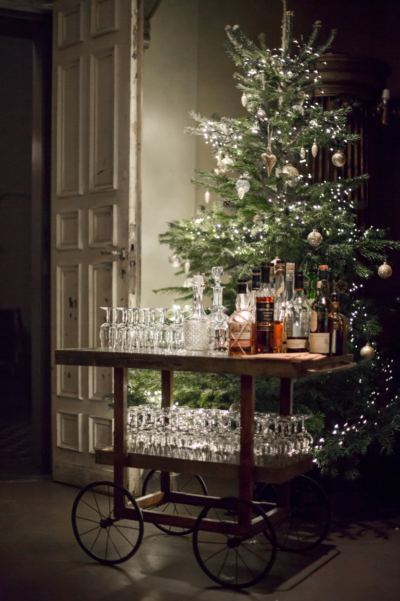 Finast i veckan; en girlang av apelsiner, ett besök på Gamla Riksarkivet och en brietårta med lingon 4 riksarkivet jul