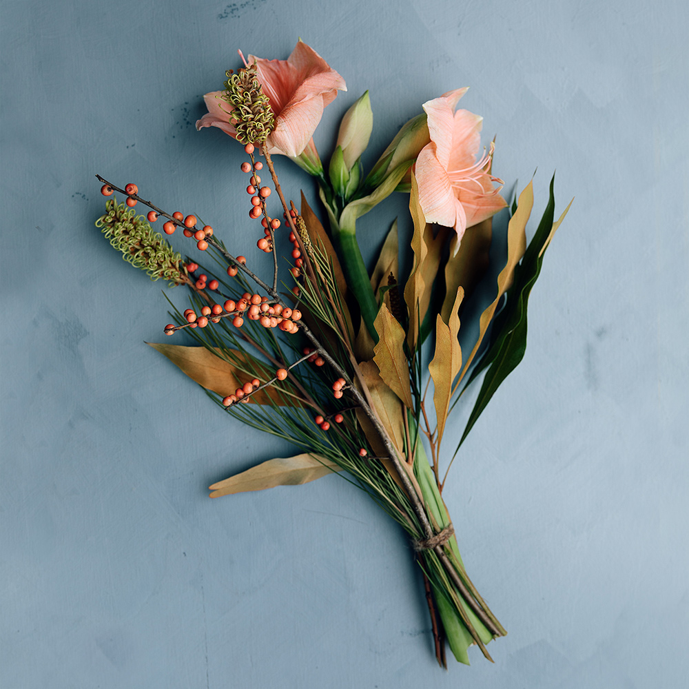 fredagsbukett nov Min fredagsbukett, med amaryllis, ilex och grevilia