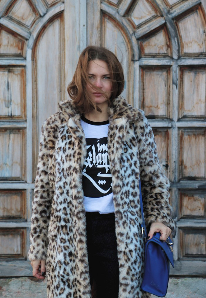 karolinedelaconcha-fur-door-700x1012
